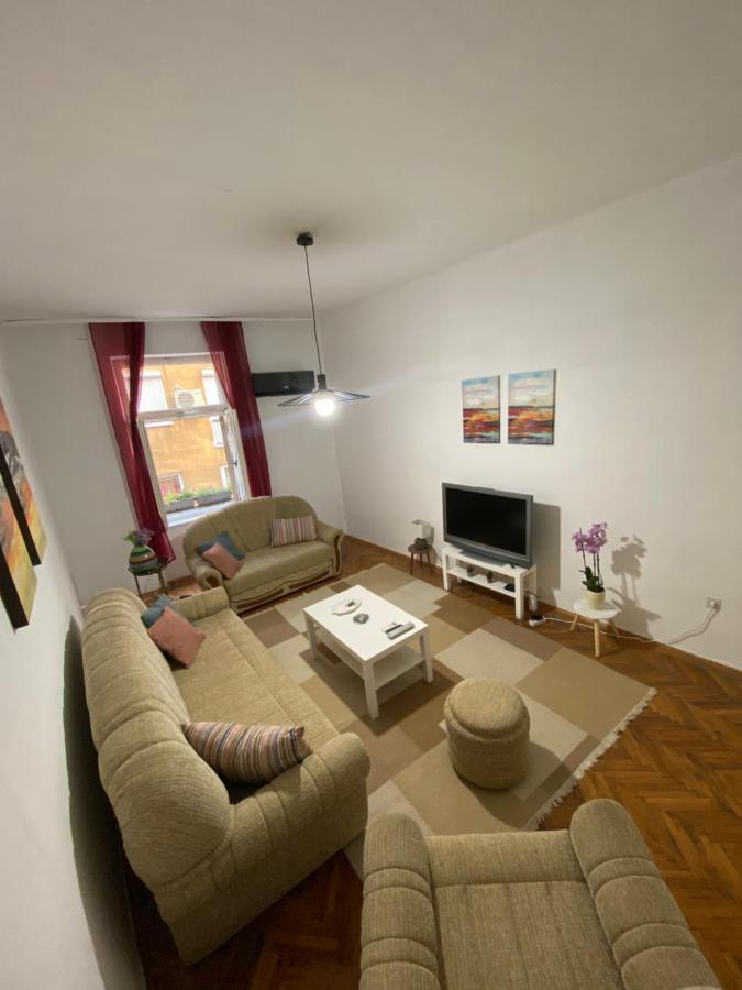 Nf'S Home Lovely Apartment In Heart Of Sarajevo Esterno foto
